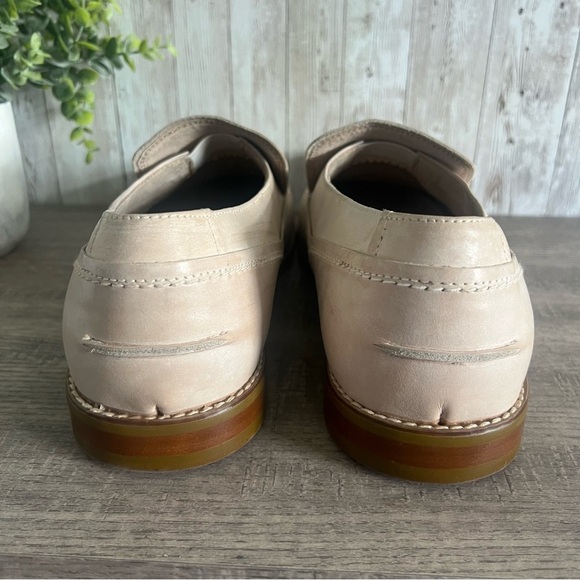 Stacy Adams Beige Leather Embossed Slip-On Loafers 12 - Picture 8 of 9